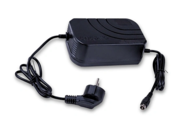 jaszmotor_webshop_akkumulator_tolto_48v_3a_(lapos_"t"_tipus) galéria