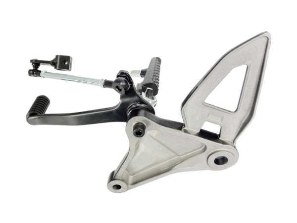 jaszmotor_webshop_labtarto__valtokar_bal_elso_barton_naked_50_-_moretti galéria