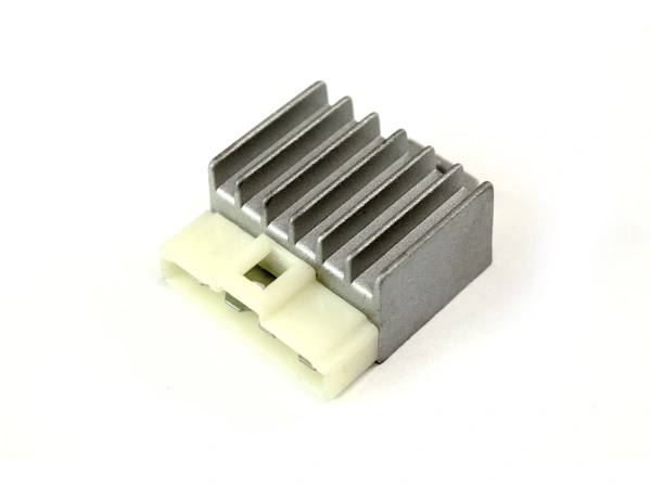 jaszmotor_webshop_feszultseg_szabalyzo_yamaha__minarelli__aprilia__suzuki_-_inparts galéria