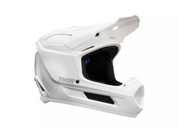 jaszmotor_webshop_thor_fleet_whiteout_cross_bukosisak_(matt_feher) galéria