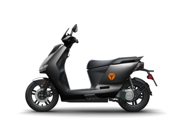 jaszmotor_webshop_yadea_fierider_elektromos_robogo_11kw,_72v,_2x27ah,_litium_(Új)_-_szurke galéria