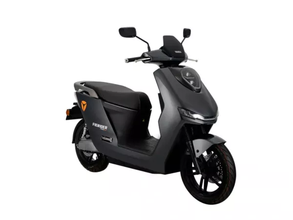 jaszmotor_webshop_yadea_fierider_elektromos_robogo_11kw,_72v,_2x27ah,_litium_(Új)_-_fekete galéria