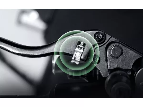 jaszmotor_webshop_yadea_gfx_elektromos_robogo_1200w,_48v,_24ah,_litium_(Új)_-_fekete galéria