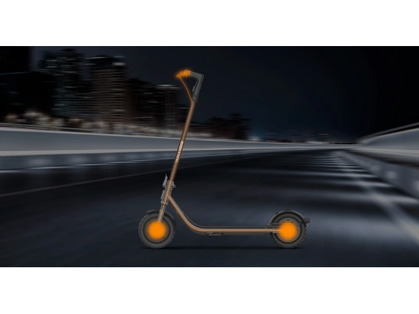 jaszmotor_webshop_yadea_starto_elektromos_roller_750w,_36v,_7,65ah,_litium_(Új)_-_fekete galéria