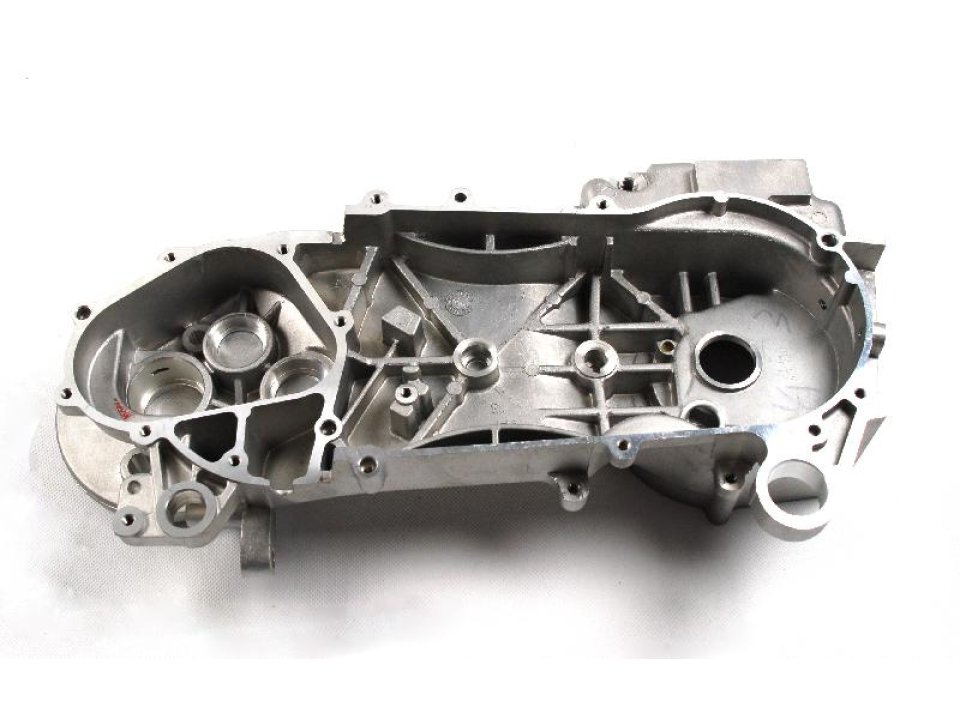 jaszmotor_webshop_blokkfel_<br>(bal_oldali)_barton_b-max_125ccm_<br>(befecskendezos)_-_moretti