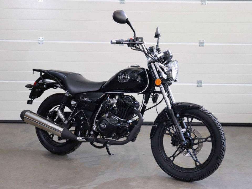 jaszmotor_webshop_barton_classic_125_4t__motorkerekpar_<br>(Új)_-_fekete