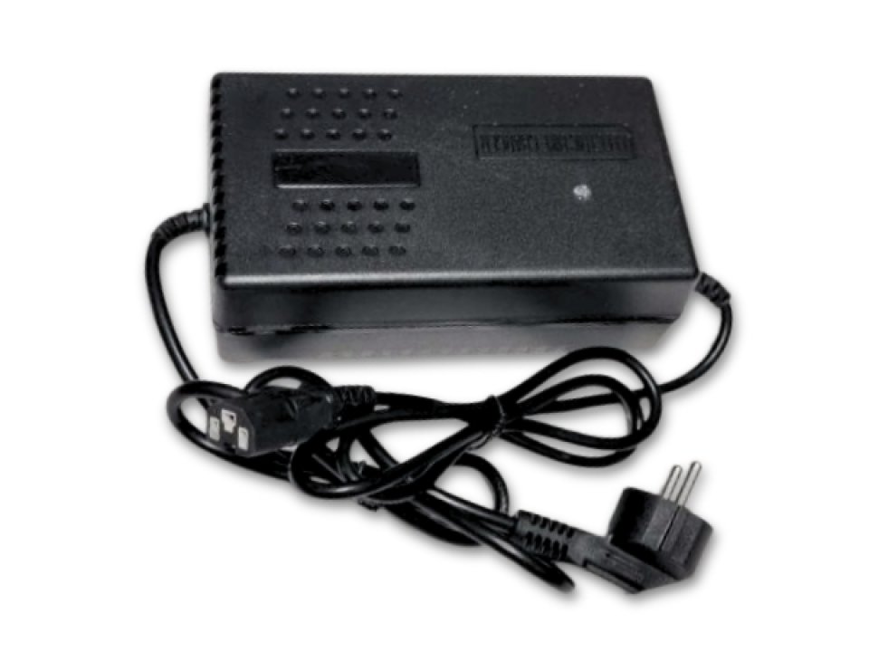 jaszmotor_webshop_grafen_akkumulator_gyorstolto_48v_12a