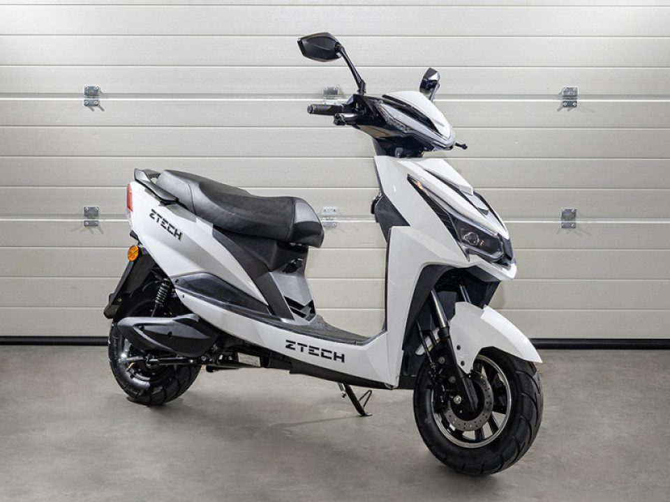 jaszmotor_webshop_z-tech_zt-52b_elektromos_robogo_<br>(1870w,__60v,__20ah,__Ólomsavas)