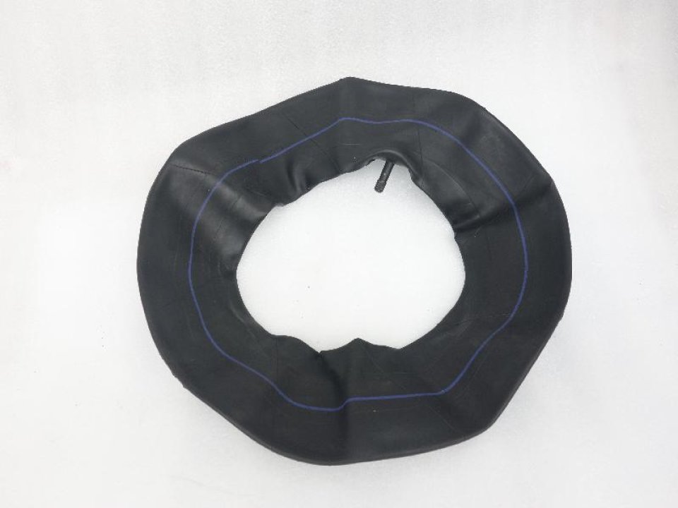 jaszmotor_webshop_belso_gumi_egyenes_szeleppel_4.00-10_-_moretti