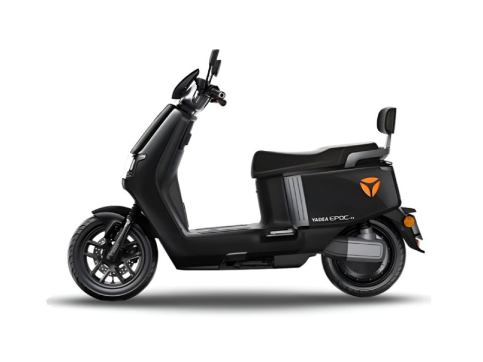 jaszmotor_webshop_yadea_epoc_elektromos_robogo_3200w,__72v,__38ah,__grafen_<br>(Új)_-_fekete