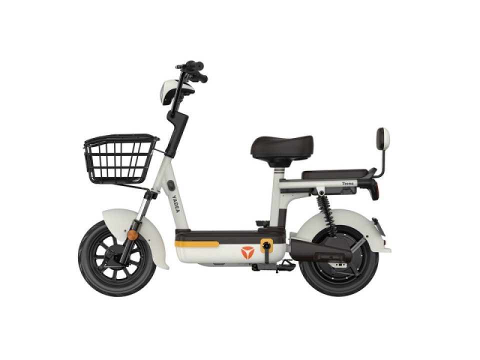 jaszmotor_webshop_yadea_teena_elektromos_robogo_600w,_48v,_13ah,_grafen_(Új)_-_feher