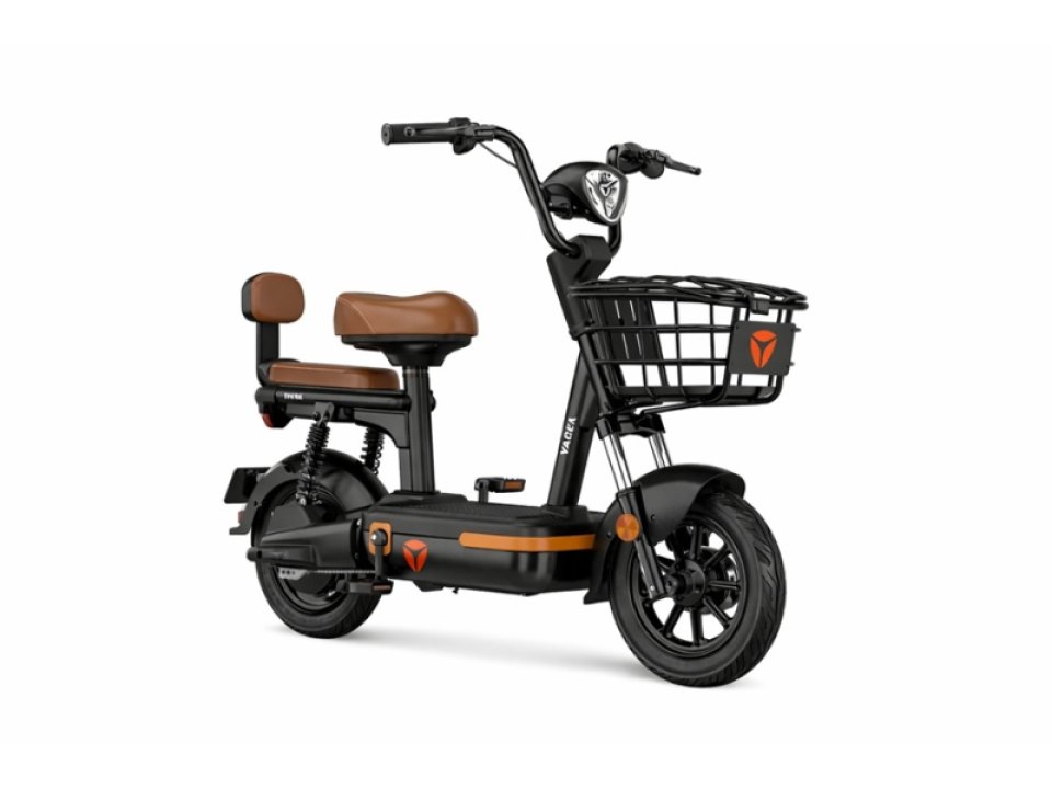 jaszmotor_webshop_yadea_teena_elektromos_robogo_600w,_48v,_13ah,_grafen_(Új)_-_fekete