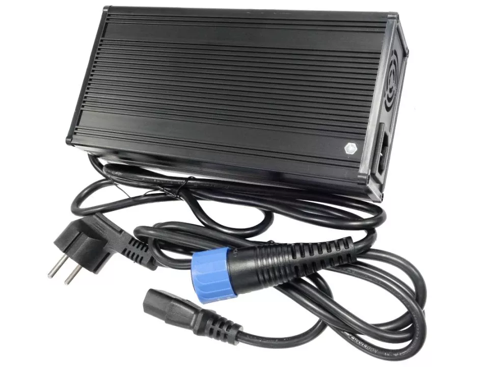 jaszmotor_webshop_akkumulator_tolto_barton_e-max_one_-_moretti