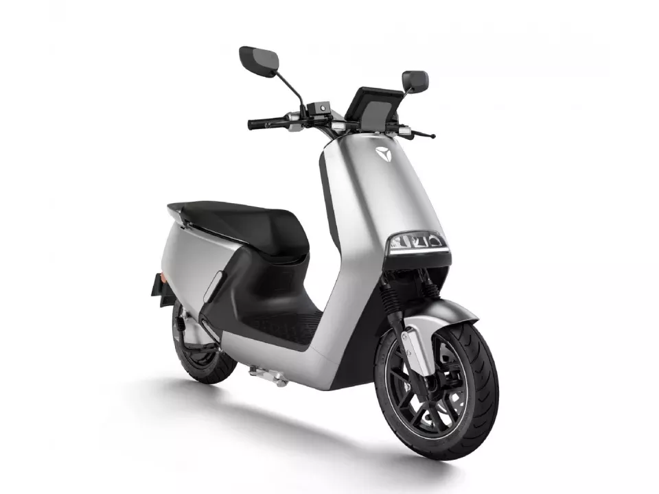 jaszmotor_webshop_z-tech_zt-21_g5_eco_elektromos_robogo_(2400w,_72v,_23ah,_grafen)